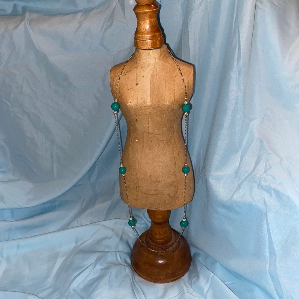 Ann Taylor Beaded Jade Green and Crystal Necklace - Picture 3 of 10